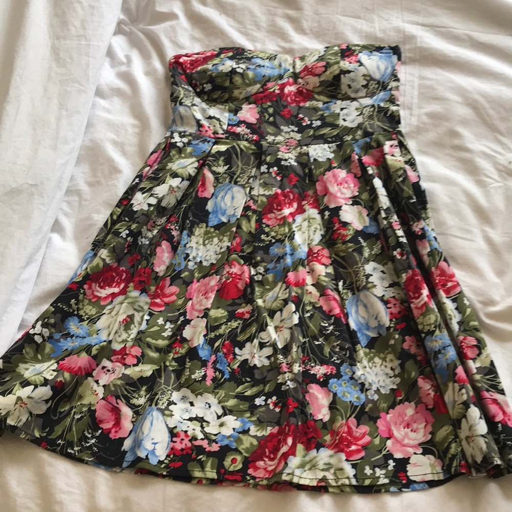 Floral summer mini dress
